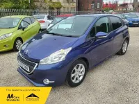 Used Peugeot 208 Active 95 HP (69 kW) 2013 Blue Hatchback