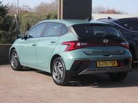 Used Hyundai i20 Advanced 101 HP (74 kW) 2025 Green Hatchback