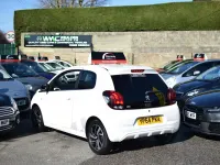 Used Peugeot 108 Allure 82 HP (60 kW) 2014 White Hatchback