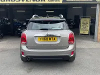 Used Mini Cooper Countryman Exclusive 150 HP (110 kW) 2019 Silver SUV