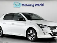 Used Peugeot 208 Allure+ 102 HP (75 kW) 2022 White Hatchback