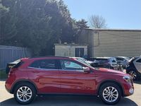 Used Mercedes GLA200 Executive 156 HP (114 kW) 2018 Red SUV