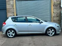 Used Kia Ceed 113 HP (83 kW) 2010 Silver Hatchback