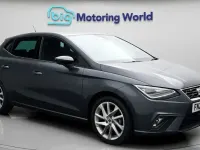 Usado Seat Ibiza FR 80 HP (58 kW) 2023 Cinzento Citadino