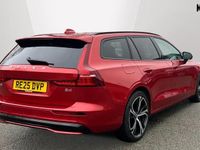 Usado Volvo V60 Plus 197 HP (144 kW) 2025 Vermelho Carrinha