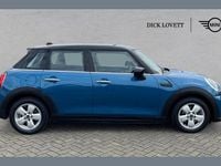 Usado Mini Cooper Classic 134 HP (98 kW) 2024 Azul Citadino