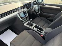 Used VW Passat Business 147 HP (108 kW) 2018 Silver Sedan