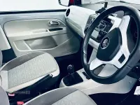 Used VW up! Beats 60 HP (44 kW) 2017 Silver Hatchback
