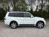 Used Mitsubishi Shogun 197 HP (144 kW) 2014 White SUV