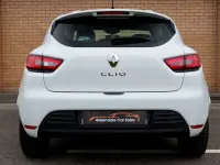 Used Renault Clio Play 75 HP (55 kW) 2018 White Hatchback