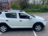 Begagnad Dacia Sandero Ambiance 90 HK (66 kW) 2015 Vit Halvkombi