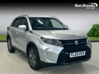 Używany Suzuki Vitara 116 KM (85 kW) 2025 Srebrny SUV