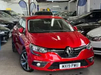 Used Renault Mégane IV Iconic 140 HP (102 kW) 2019 Red Hatchback
