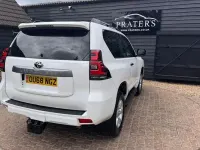 Used Toyota Land Cruiser 177 HP (130 kW) 2018 White Van
