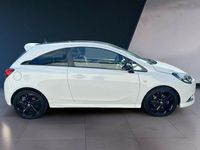 Used Vauxhall Corsa Edition 100 HP (73 kW) 2015 White Hatchback