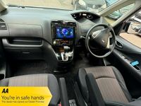 Używany Nissan Serena 2014 Srebrny Minivan