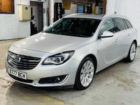 Usado Vauxhall Insignia Elite 195 CV (143 kW) 2014 Plateado Familiar
