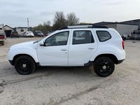 Used Dacia Duster Lauréate 110 HP (80 kW) 2013 White SUV