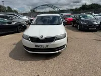 Used Skoda Rapid 2013 White Hatchback