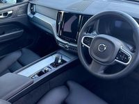 Used Volvo XC60 Plus 250 HP (183 kW) 2024 White SUV