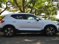 Used Volvo XC40 Inscription 197 HP (144 kW) 2021 Silver SUV