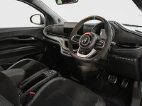 Begagnad Abarth 500e Scorpionissima 114 kW (155 HK) 2024 Halvkombi