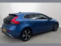 Used Volvo V40 R-Design 150 HP (110 kW) 2019 Blue Hatchback