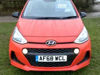 Begagnad Hyundai i10 67 HK (49 kW) 2018 Röd Halvkombi