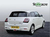 Used Suzuki Swift 80 HP (58 kW) 2024 White Hatchback