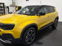 New Jeep Avenger EV Summit 114 kW (156 HP) 2026 Sun yellow with a black roof SUV
