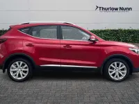 Used MG ZS Excite 106 HP (77 kW) 2019 Red SUV