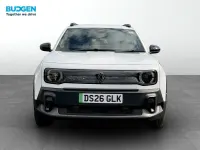 New Renault R4 Komfort 110 kW (150 HP) 2026 White Hatchback