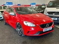 Used Volvo V40 R-Design 190 HP (139 kW) 2017 Red Hatchback
