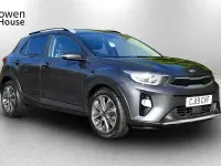 Usado Kia Stonic 118 CV (86 kW) 2019 Gris SUV