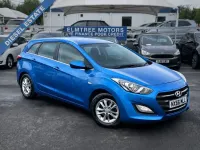 Used Hyundai i30 SE 136 HP (100 kW) 2016 Blue Estate