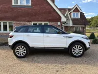 Used Land Rover Range Rover evoque SE 2018 White Estate