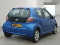 Used Toyota Aygo 68 HP (50 kW) 2010 Blue Hatchback