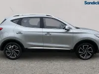 Usado MG ZS Exclusive 196 HP (144 kW) 2023 Prateado SUV