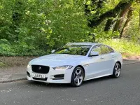 Używany Jaguar XE Ingenium 200 KM (147 kW) 2018 Biały Sedan/Limuzyna