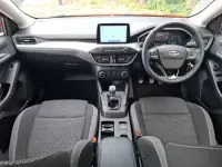Used Ford Focus Zetec 125 HP (91 kW) 2022 Red Estate