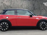 Usado Mini Cooper S Exclusive 189 CV (139 kW) 2020 Rojo Utilitario