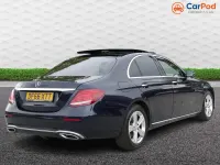 Usado Mercedes E220 Premium 2016 Azul Sedan