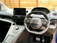 Second-hand Peugeot Rifter Access 131 CP (96 kW) 2023 Albastru Monovolum