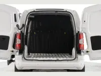 Used Vauxhall Combo 100 kW (136 HP) 2024 White MPV