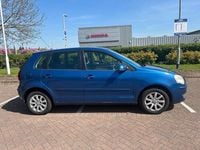 Used VW Polo SE 75 HP (55 kW) 2005 Blue Hatchback