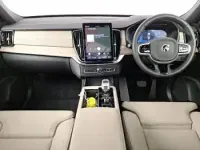 Used Volvo XC90 Plus 250 HP (183 kW) 2025 Red SUV