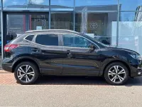 Used Nissan Qashqai N-Connecta 115 HP (84 kW) 2017 Black SUV