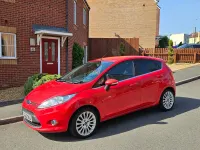 Used Ford Fiesta Titanium 96 HP (70 kW) 2012 Red Hatchback