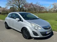 Używany Vauxhall Corsa 2011 Srebrny Hatchback