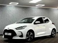 Used Toyota Yaris Hybrid Design 2025 White Hatchback